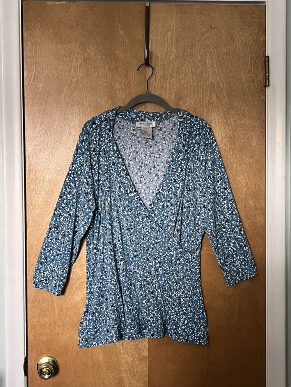 Nine West Women's Size 1X Blue Polka Dot Surplice Wrap Top